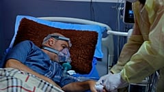 في إحدى غرف مستشفيات النجف 