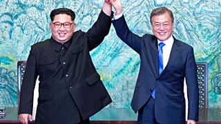 Kuzey Kore lideri Kim Jong-un ile Güney Kore Cumhurbaşkanı Moon Jae/ Nisan 2018