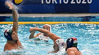 Hosnyánszky Norbert és Manhercz Krisztián, valamint a japán Josida Takuma a magyar-japán meccsen