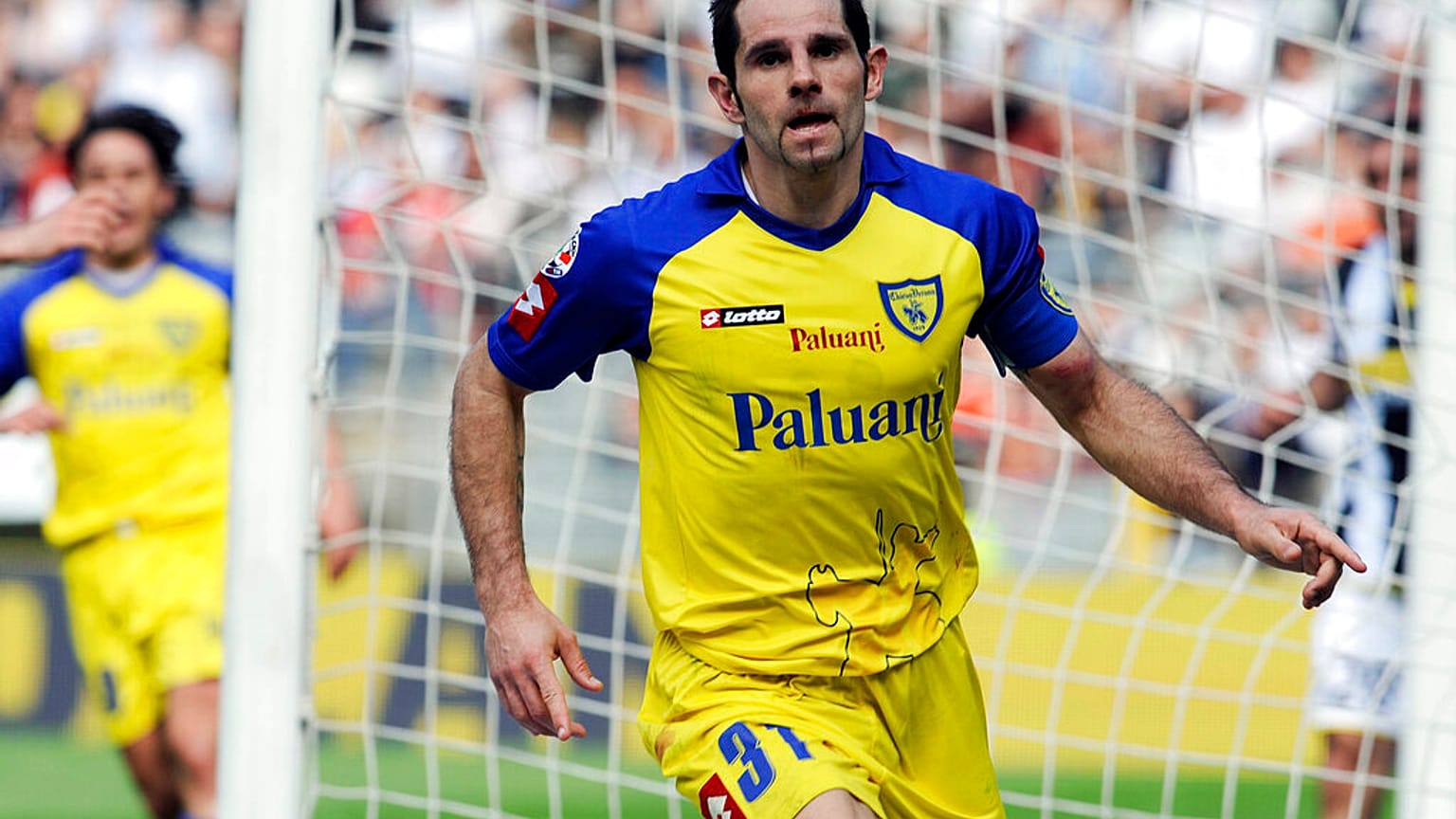 Una leggenda del Chievo: Sergio Pellissier. Qui nel giorno della celebre tripletta alla Juventus. 