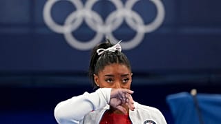 Simon Biles tras retirarse de la final olímpica por equipos