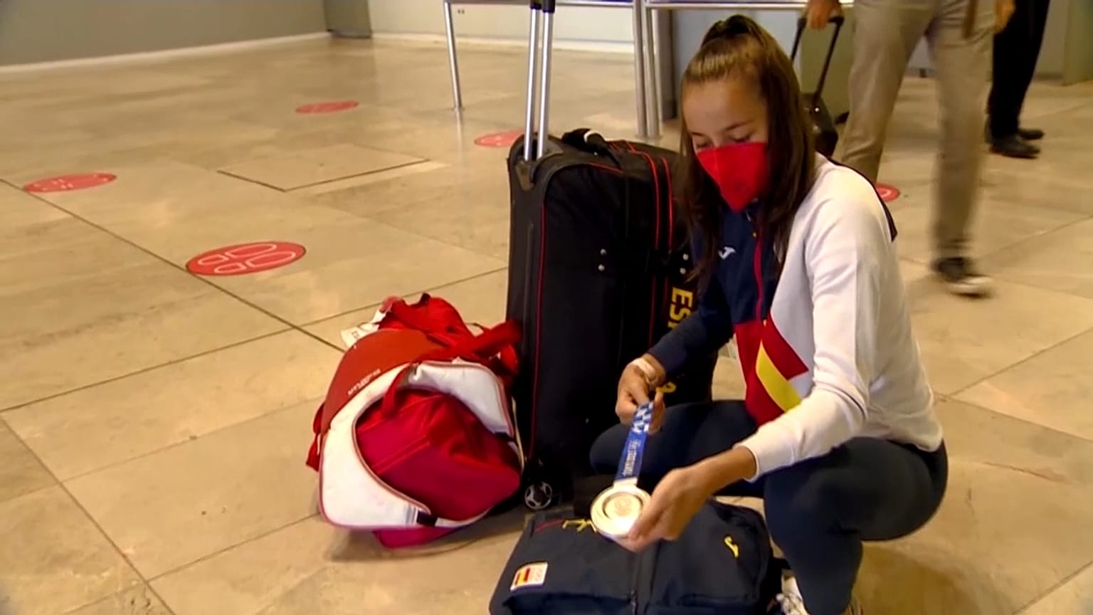 Adriana Cerezo con su medalla del plata de Tokio
