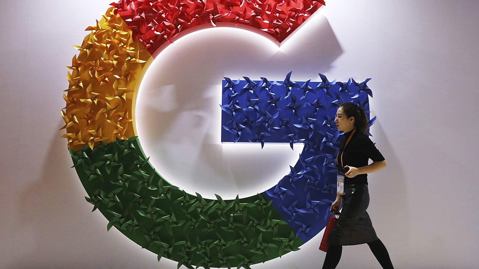 Логотип Google, архивное фото