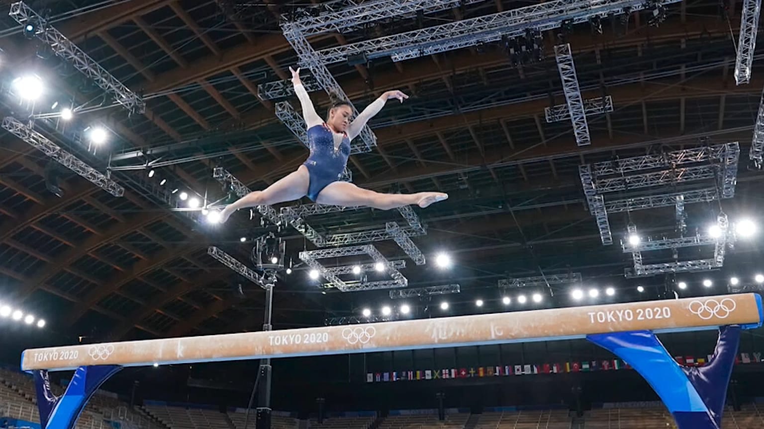 La estadounidense Sunisa Lee se hizo con el oro olímpico de gimnasia con solo 18 años