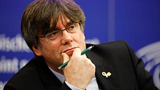 Katalonya özerk hükümet başkanı Carles Puigdemont.