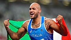 Marcell Jacobs célèbre son sacre à Tokyo