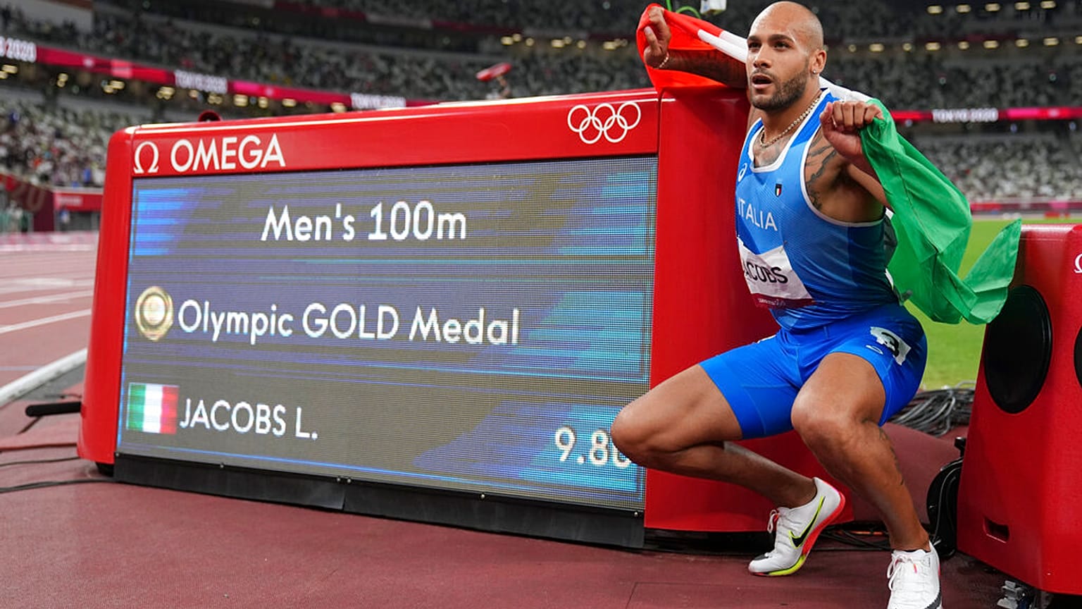 Ο χρυσός Ολυμπιονίκης στα 100μ. Ιταλός Μάρσελ Τζέικομπς 