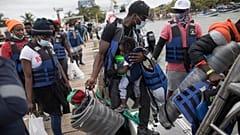 La llegada de migrantes a Necoclí y Capurganá no es nueva. Antes lo hacían por Turbo y Acandí, dos pueblos cercanos, pero desde hace unos años esta ruta es prioritaria. 