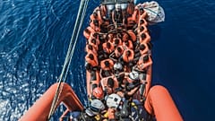 El barco humanitario Ocean Viking rescata a personas frente a la costa maltesa, 1 de agosto de 2021