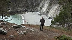 Didier Cadiou essaie tant bien que mal de faire respecter l'interdiction d'accès à la plage.