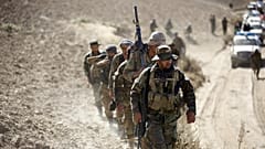 Taliban ve IŞİD'e karşı savaşan Afgan askerler