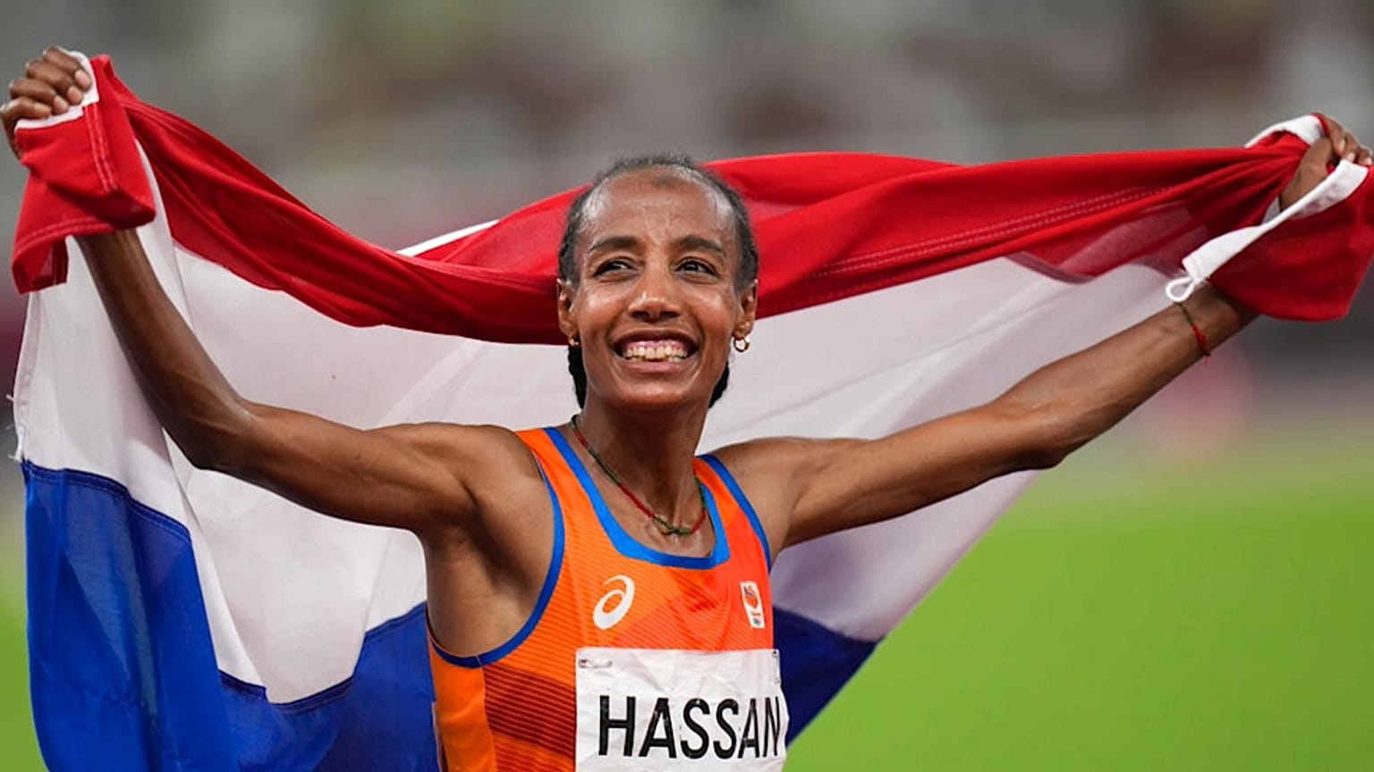 Sifan Hassan em Tóquio2020: Da queda nos 1.500m ao ouro nos 5.000m
