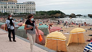 Fransa'da turistik bir sahil