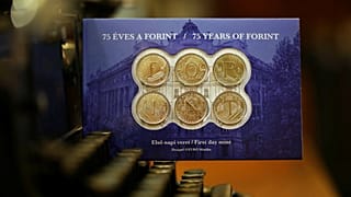 A z ötforintos emlékérmék