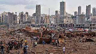 الانفجار بالقرب من المرفأ في العاصمة اللبنانية بيروت. في الرابع من آب (أغسطس) 2021