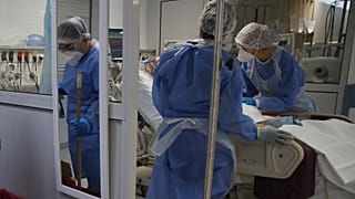 Koronavírusos páciens kezelése Görögországban