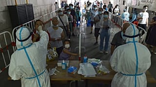 Çin'in Jiangsu eyaletine bağlı Nanjing kentinde bir Covid-19 test merkezi