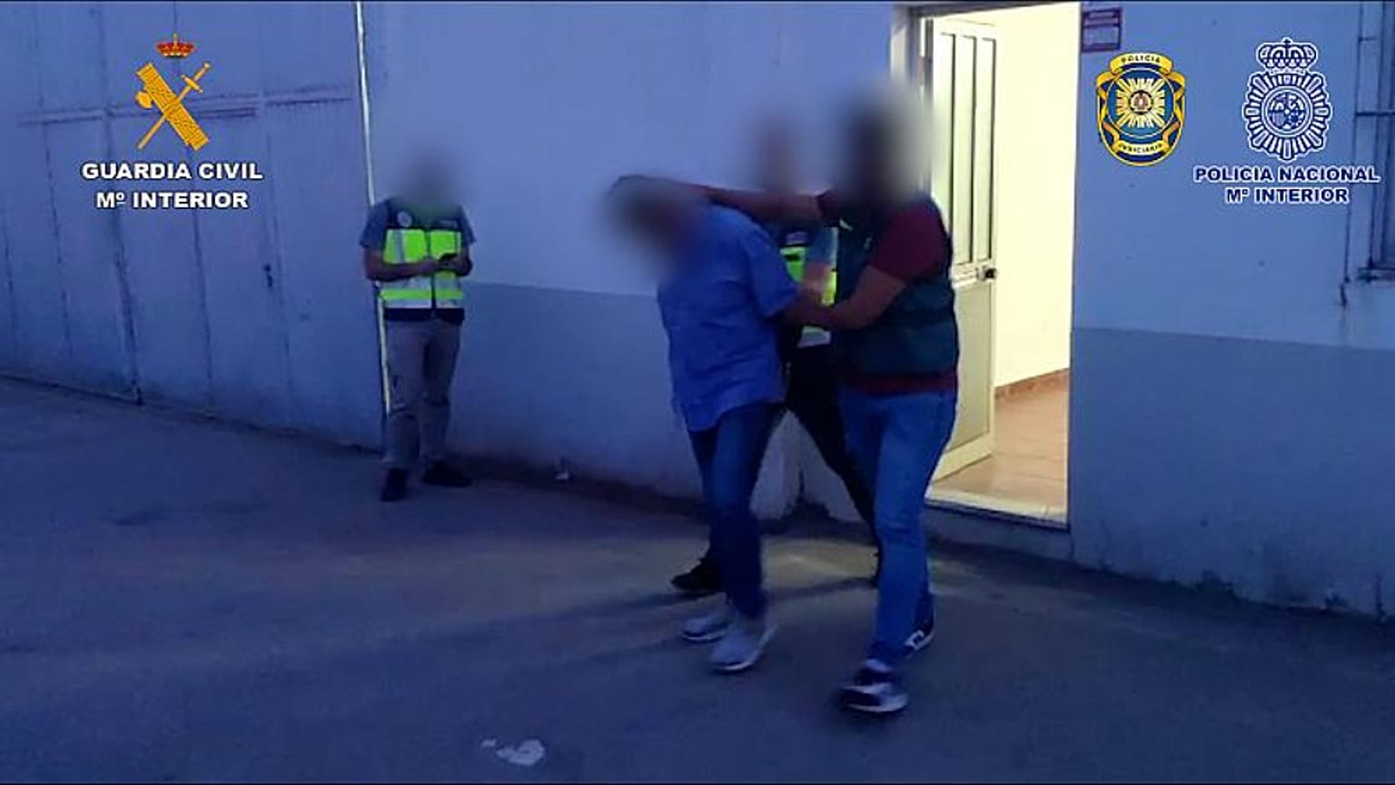 İspanyol Sivil Muhafızları tarafından yayınlanan uyuşturucu operasyonu görüntüsü