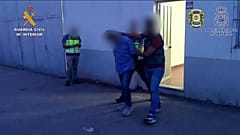 İspanyol Sivil Muhafızları tarafından yayınlanan uyuşturucu operasyonu görüntüsü