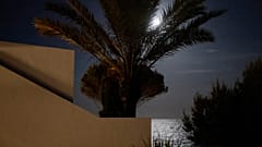 Supermond über dem Mittelmeer, von Roca Llisa auf Ibiza aus, 25.05.2021
