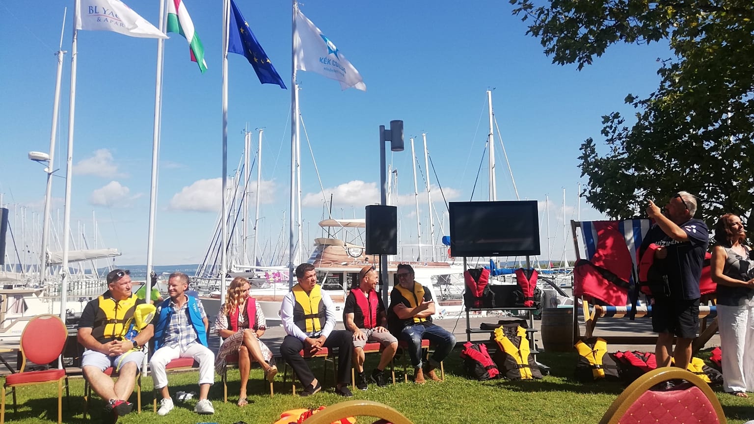 A balatonlellei sajtótájékoztató 