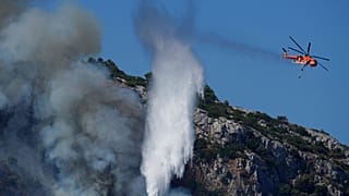 Ρίψεις νερού στη Μαλακάσα