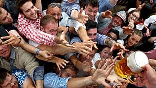 فستیوال آبجو در مونیخ، آلمان