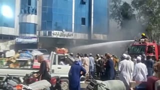 La population assiste et subit l'avancée des talibans