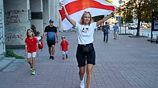 Kijevben és Varsóban is tüntettek a belarusz rezsim ellen