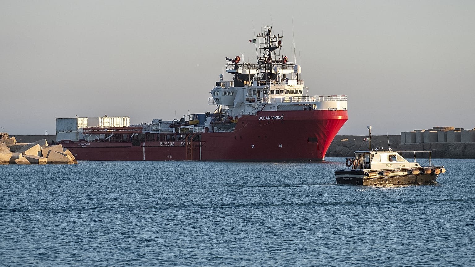 Die "Ocean Viking" bei einer früheren Ankunft in Sizilien