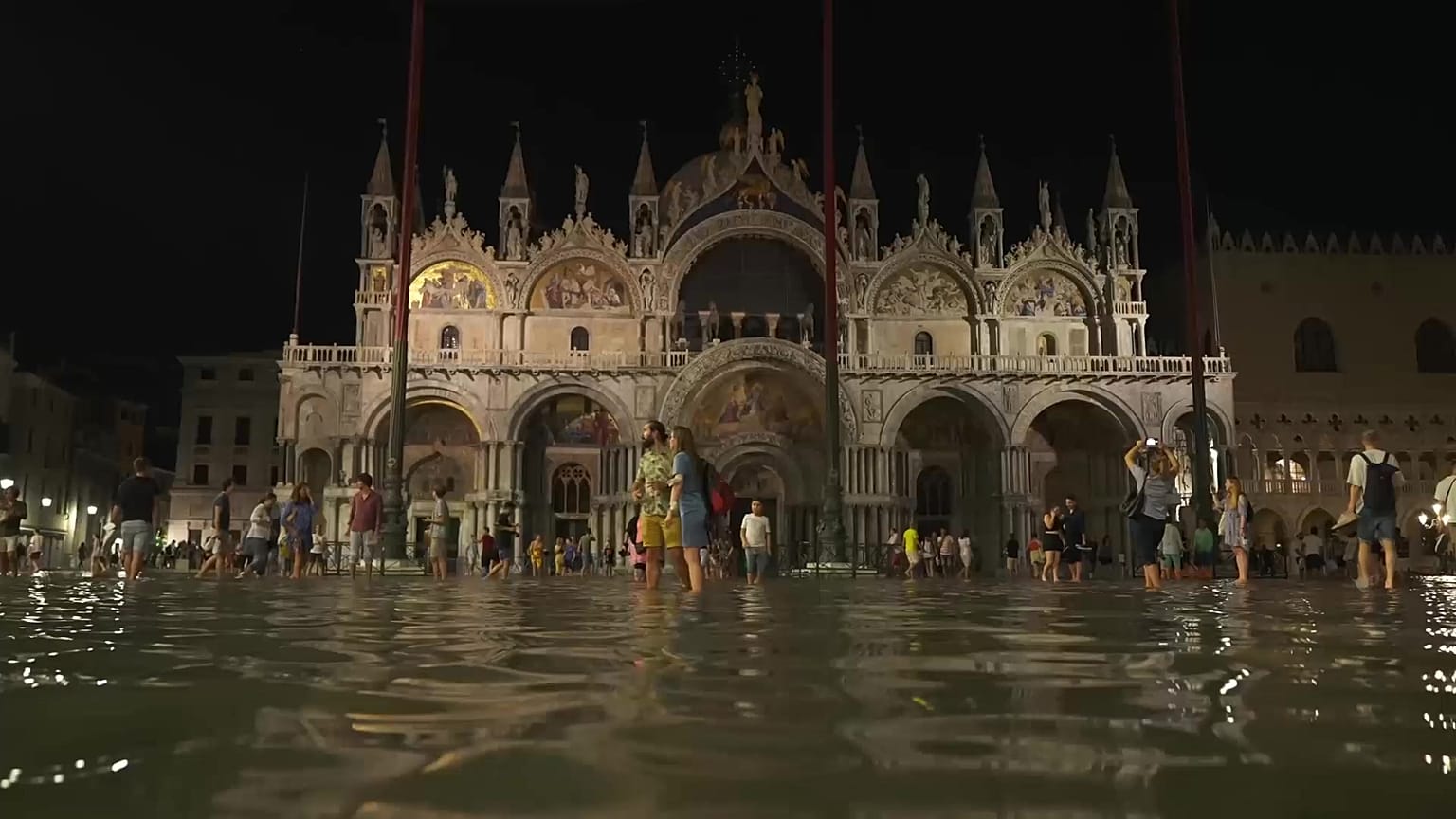 La plaza de San Marcos inundada