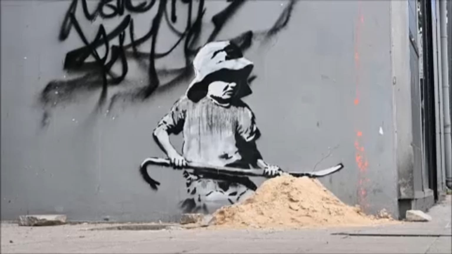 Βρετανία: Ο Banksy «ξαναχτύπησε»