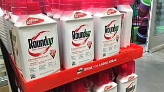 Das Unkrautvernichtungsmittel "Roundup" von Monsanto steht im Verdacht, krebserregend zu sein