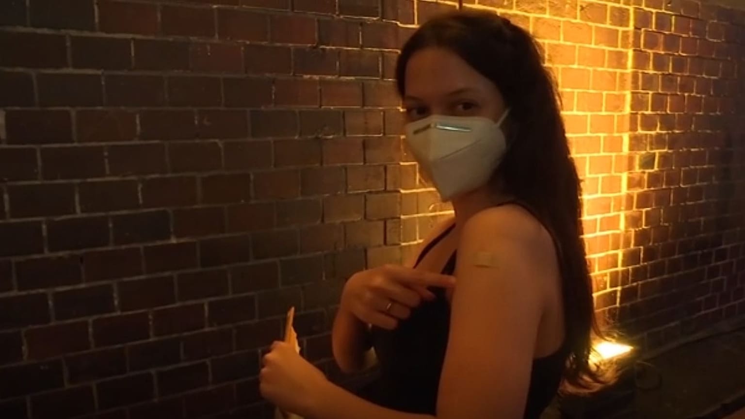 Oltások hosszú éjszakája Berlinben
