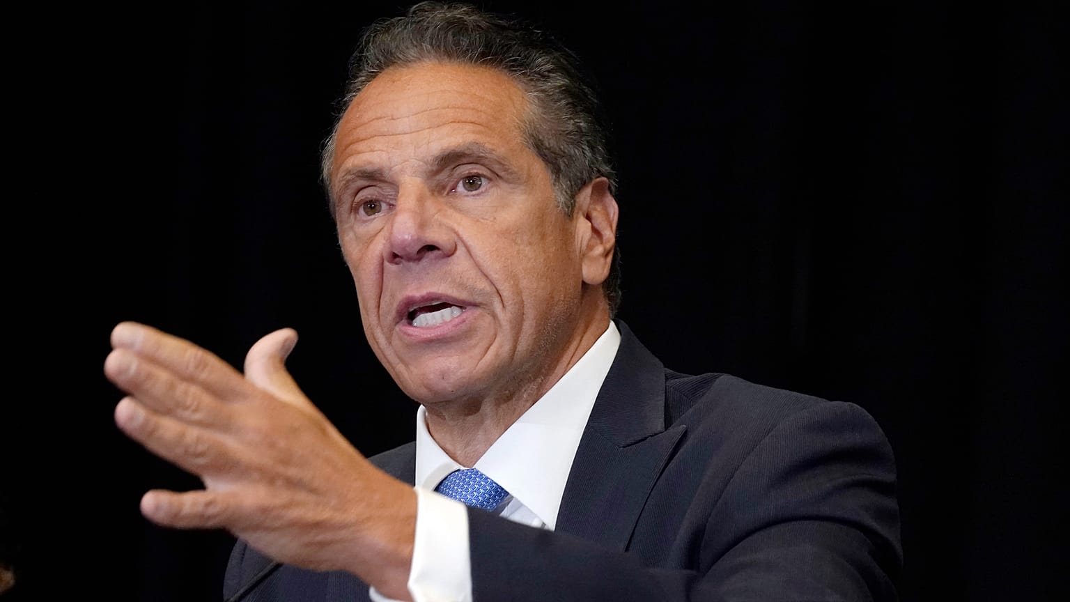 New York Valisi Andrew Cuomo, hakkındaki cinsel taciz suçlamalarının ardından istifa kararı aldığını açıkladı