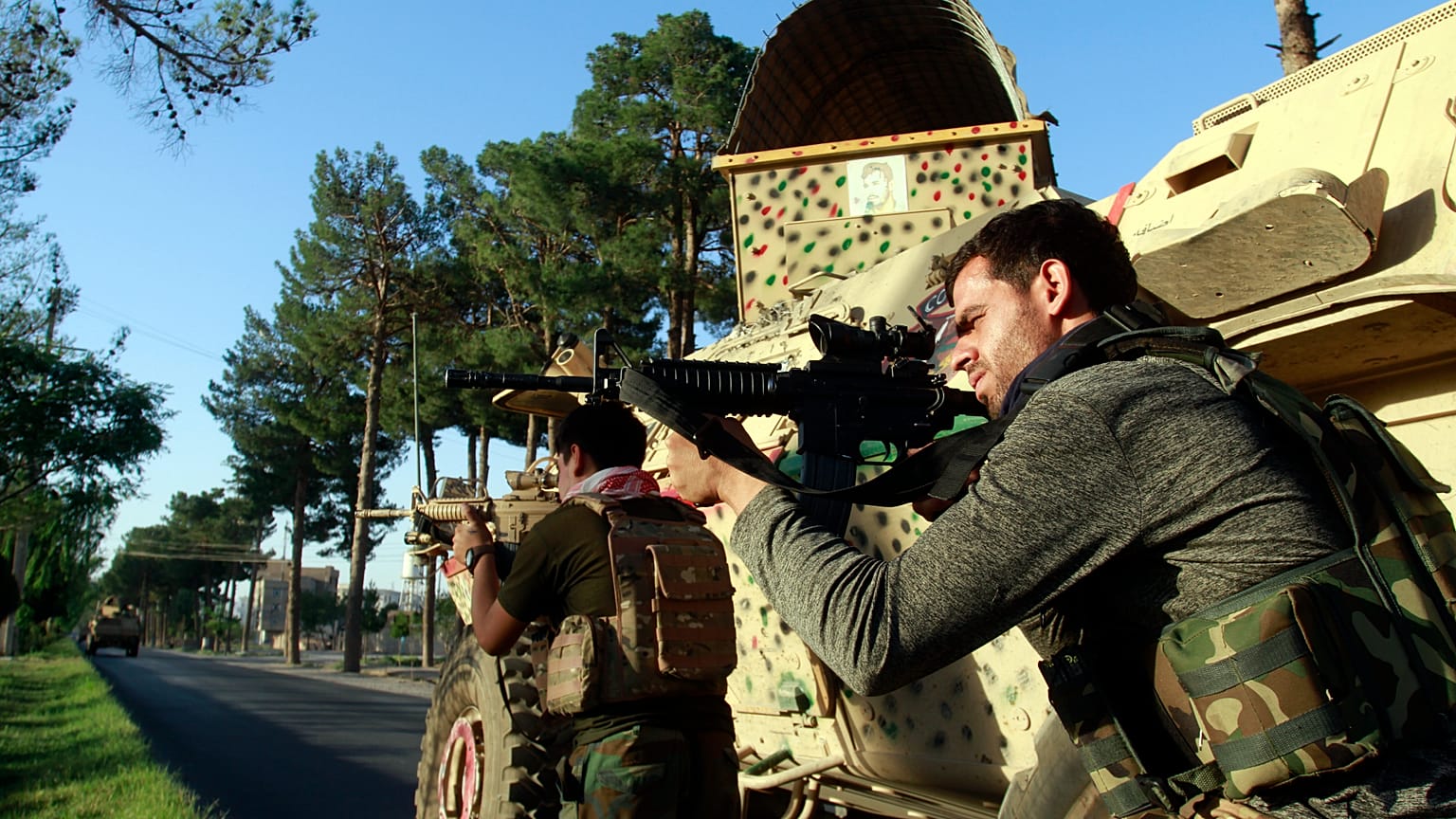 Afganistan'ın batısındaki Herat kentinde Taliban militanlarına karşı savaşan özel eğitimli Afgan komandolar