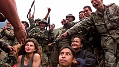 جنود أطفال جبال ولاية سانتاندير في شمال غرب كولومبيا.
