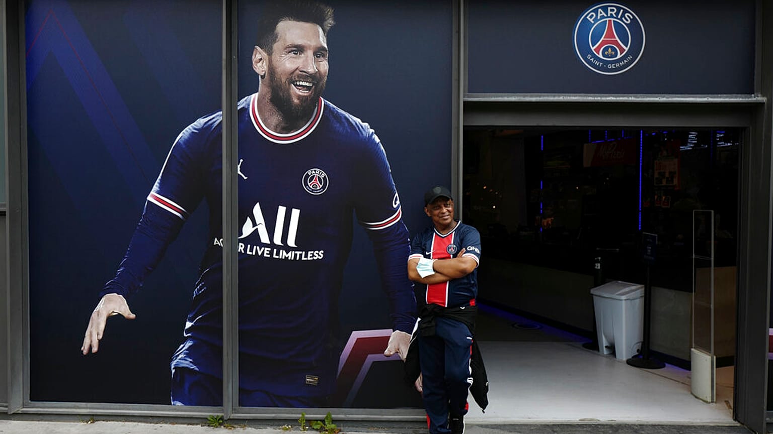 Heimtrikots von Lionel Messi sind in Paris bereits ausverkauft