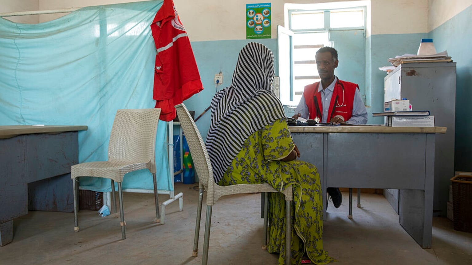 Eine Frau aus Tigray in der Klinik des Sudanesischen Roten Halbmonds in Hamdayet nahe der sudanesisch-äthiopischen Grenze im Osten des Sudan.23.03.2021