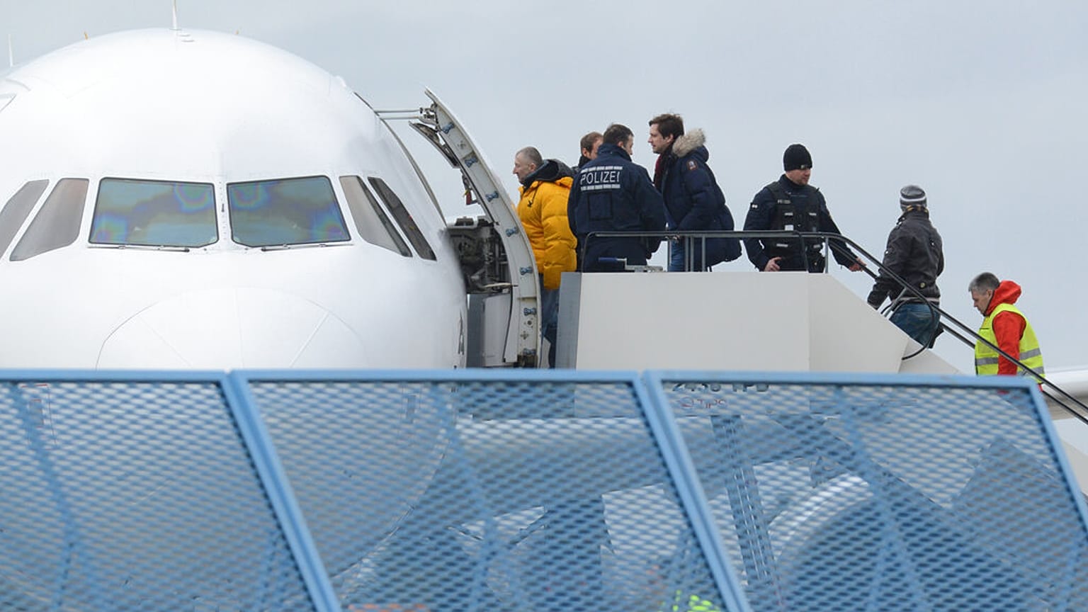 Migrant:innen, die nach Afghanistan abgeschoben werden
