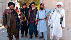 Die Taliban überrennen Afghanistan