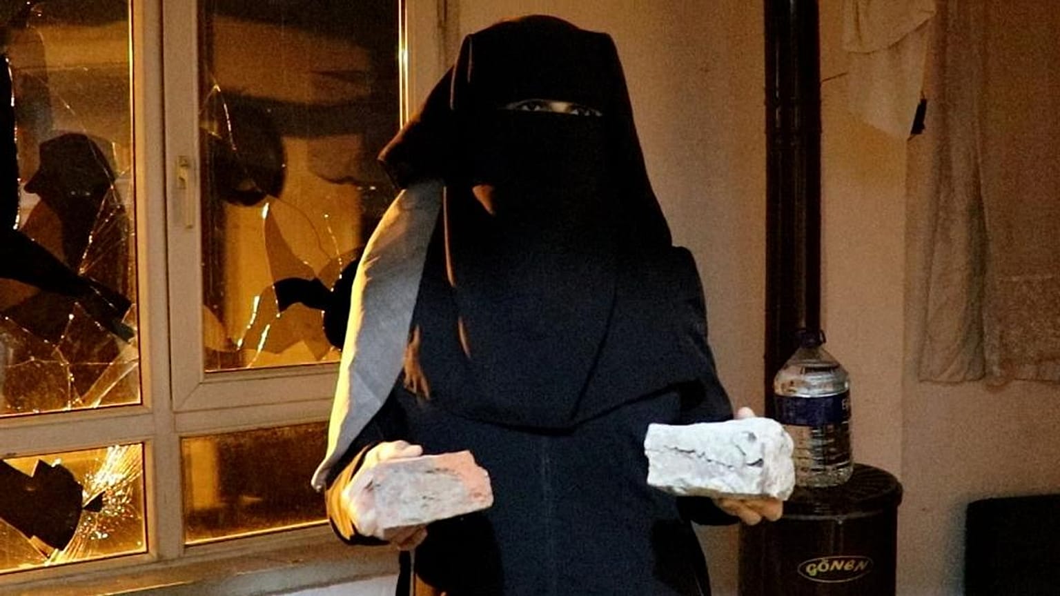 Nach dem Tod des jungen Türken Emirhan Yalçın wurden in Ankaras Stadtteil Battalgazi Häuser und Geschäfte von Syrern angegriffen.