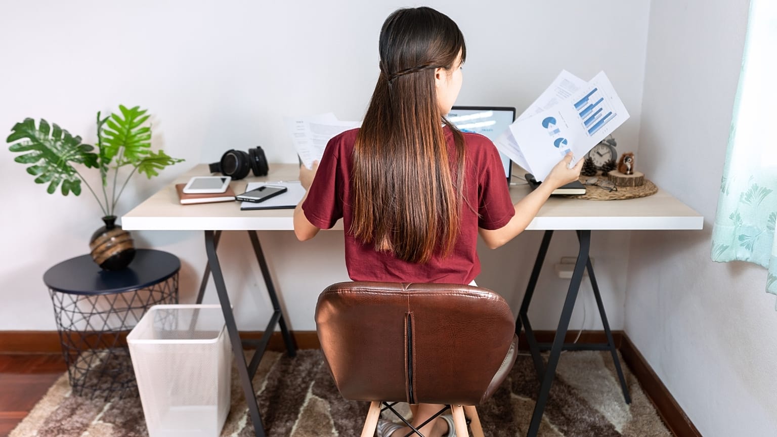 Google employees may have to decide between more pay and working remotely.