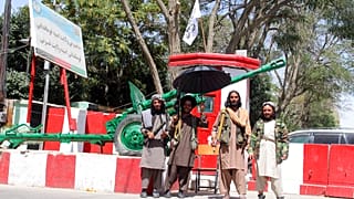Afghanistan : les Occidentaux accélèrent leur retrait face à l'avancée des talibans