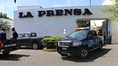 La Policía nicaragüense allana el diario La Prensa
