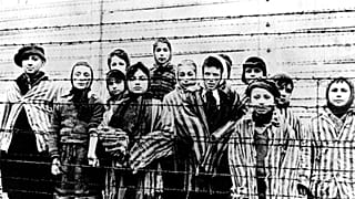 Sobreviventes de Auschwitz aquando da libertação em 1945