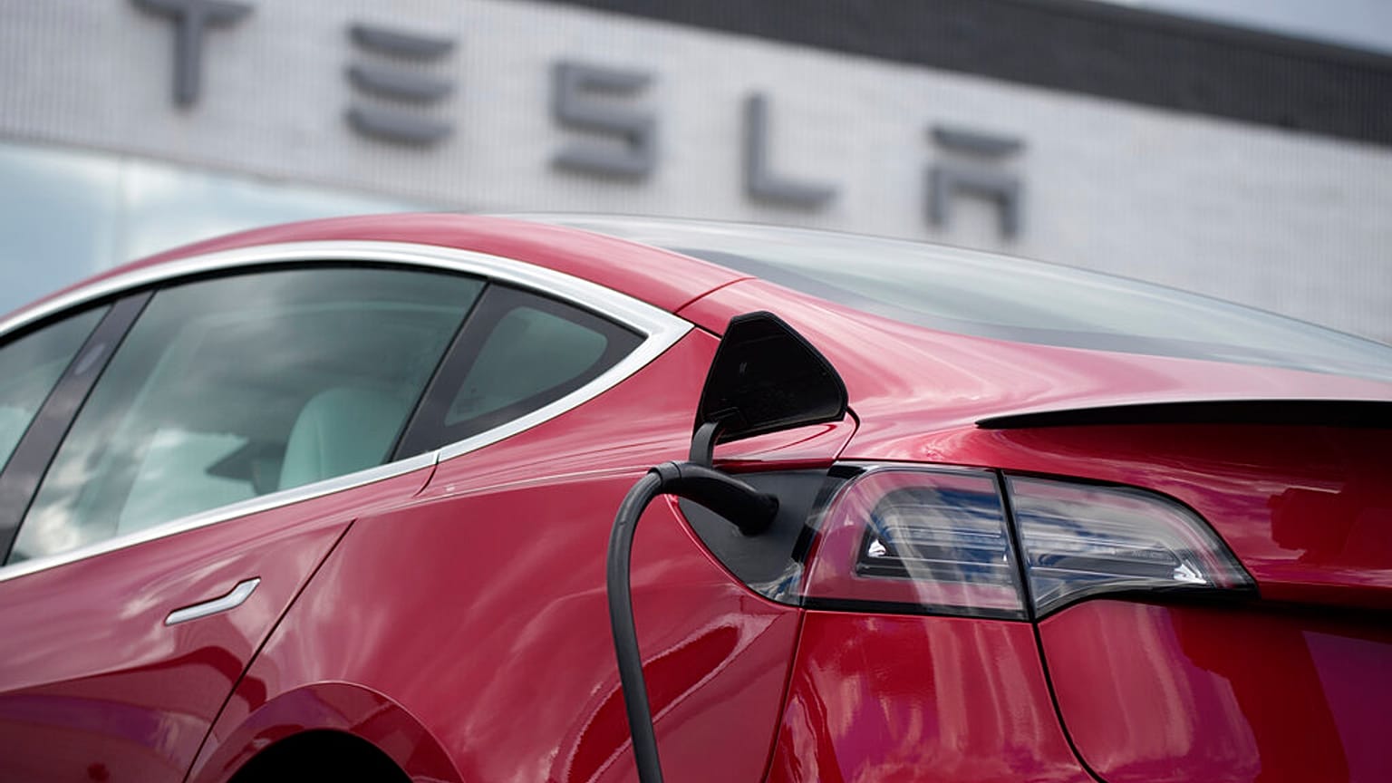 ABD'den Tesla'nın otopilot sistemine güvenlik soruşturması