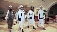 Katar'ın başkenti Doha'ya gelen Taliban liderleri 