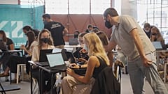 Glasdecke adé: Summer School for Female Leadership