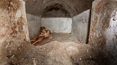 Archäologen entdecken spektakuläres Grab in Pompeji